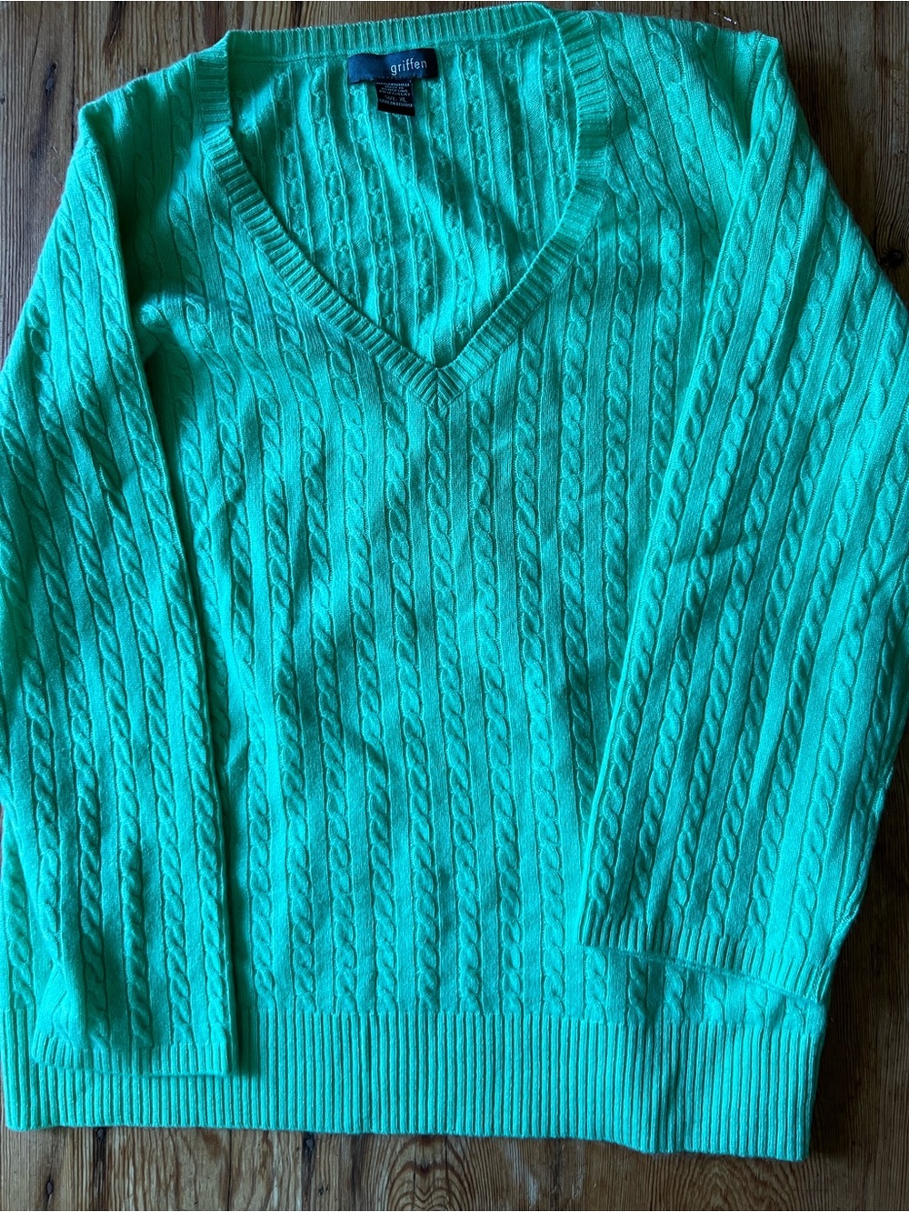 3 cashmere sweaters..pink aqua mint green..crewneck turtleneck v neck - Picture 3 of 9